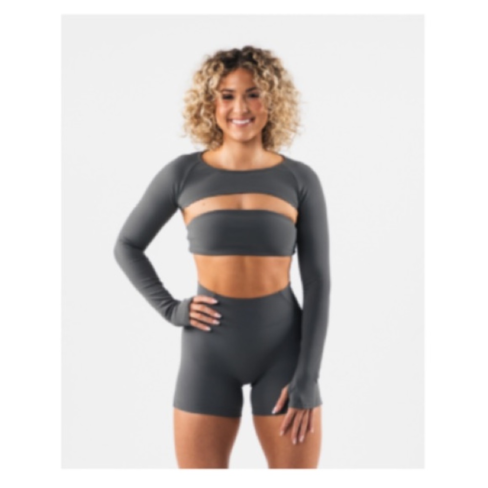 Alphalete Shrug